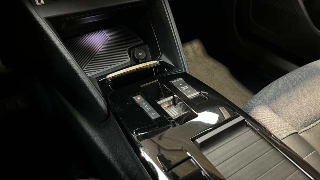 Nouvelle CITROEN C4 X  1.5 BlueHDi 16V - 130 S&S - EAT8  Max